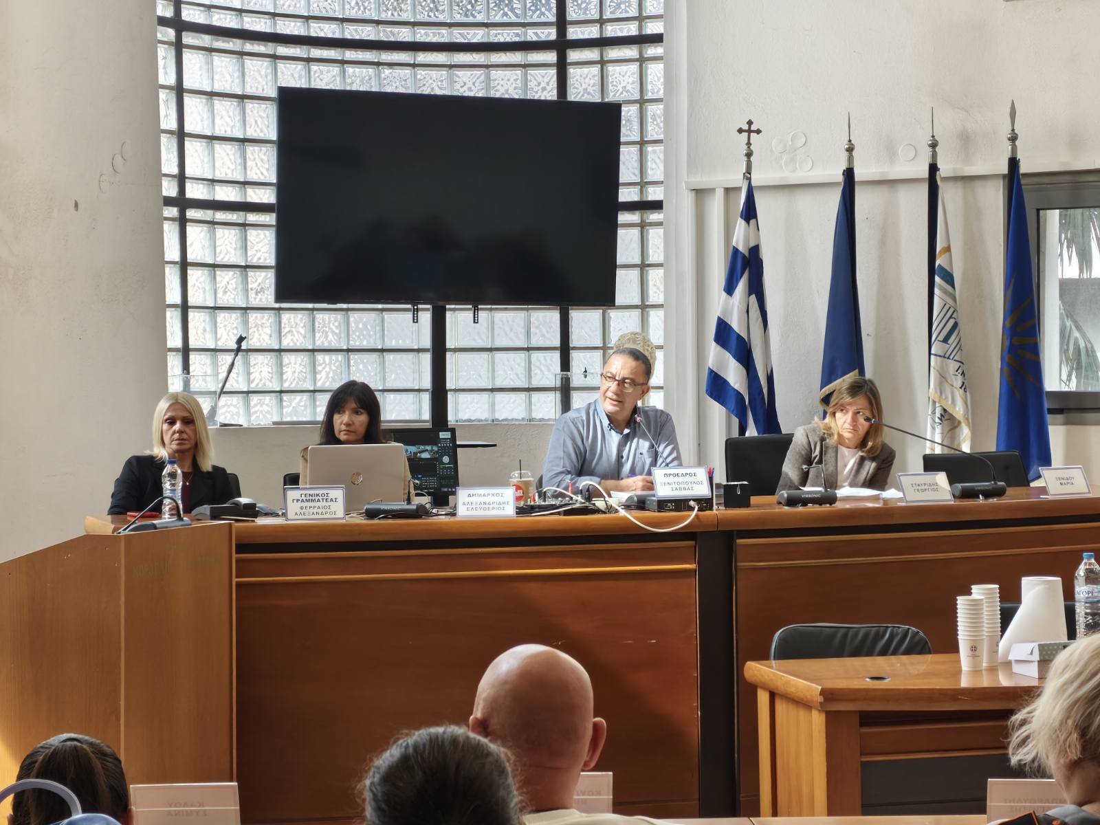 Συνάντηση για την εύρυθμη λειτουργία των υπηρεσιών του Δήμου